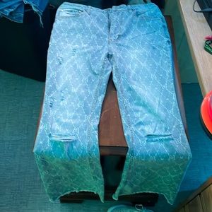 brand- No boundaries. Size-11.